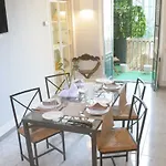 La Mole Home